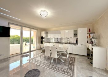 Zona Giorno - Villa Via Ferramino
11, Lonato del Garda - photo 10
