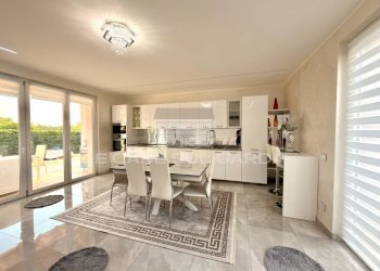 Zona Giorno - Villa Via Ferramino
11, Lonato del Garda - photo 11