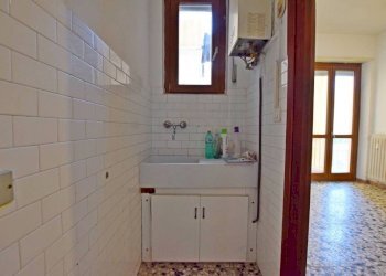 Cucina - Appartamento via Mercurino Sappa, 3, Mondovì - foto 8
