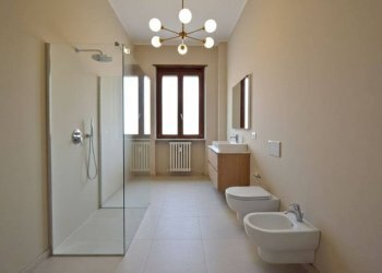 Bagno - Appartamento via Mercurino Sappa, 3, Mondovì - foto 15