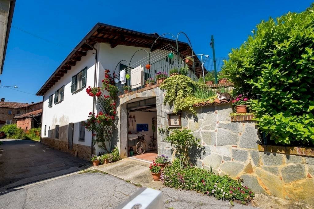 Facciata - Villa Frazione Pagliani, 10, Monastero di Vasco - foto 3