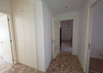 Corridoio - Three-room apartment via Antonio Bondi, Bologna (neighborhood Massarenti) - photo 38