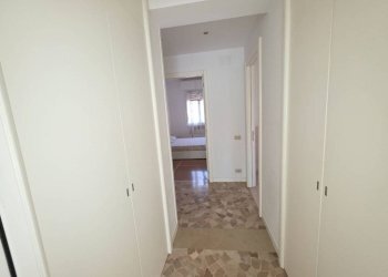 Corridoio - Three-room apartment via Antonio Bondi, Bologna (neighborhood Massarenti) - photo 41