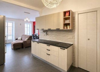 Cucina - Trilocale via Federico Menabrea, 2, Torino (zona San Salvario) - foto 16