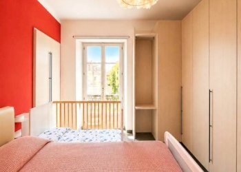 Camera da letto - Trilocale via Federico Menabrea, 2, Torino (zona San Salvario) - foto 27