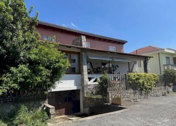 Facciata - Villa via Guglielmo Marconi, 13, Rivalta di Torino - photo 2