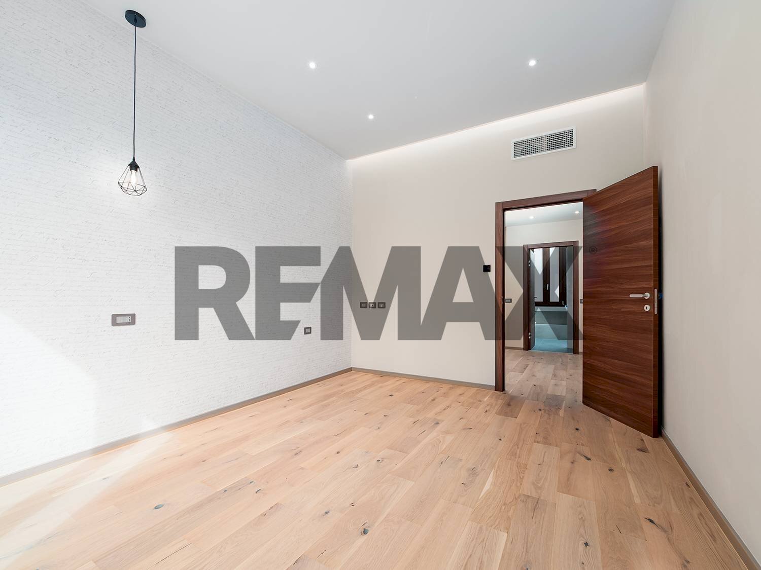 Stanza vuota - Trilocale VIA FERRUCCI, Milano - foto 2