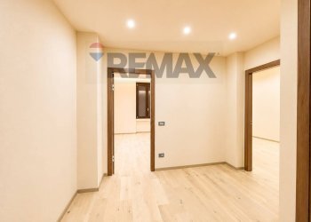 Hall / corridoio - Trilocale VIA FERRUCCI, Milano - foto 17
