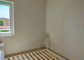 Camera da letto - Bilocale via Don Bartolomeo Grazioli, 57, Milano (zona Dergano) - foto 13