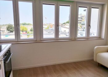Veranda - Bilocale via Don Bartolomeo Grazioli, 57, Milano (zona Dergano) - foto 14