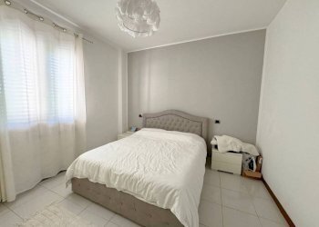Camera da letto - Trilocale via Ippolito Nievo, 4, Monza - foto 3