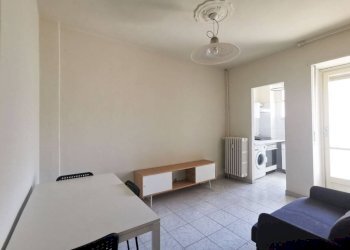 Sala da pranzo - Attic via Malta, 20, Torino (neighborhood San Paolo) - photo 8