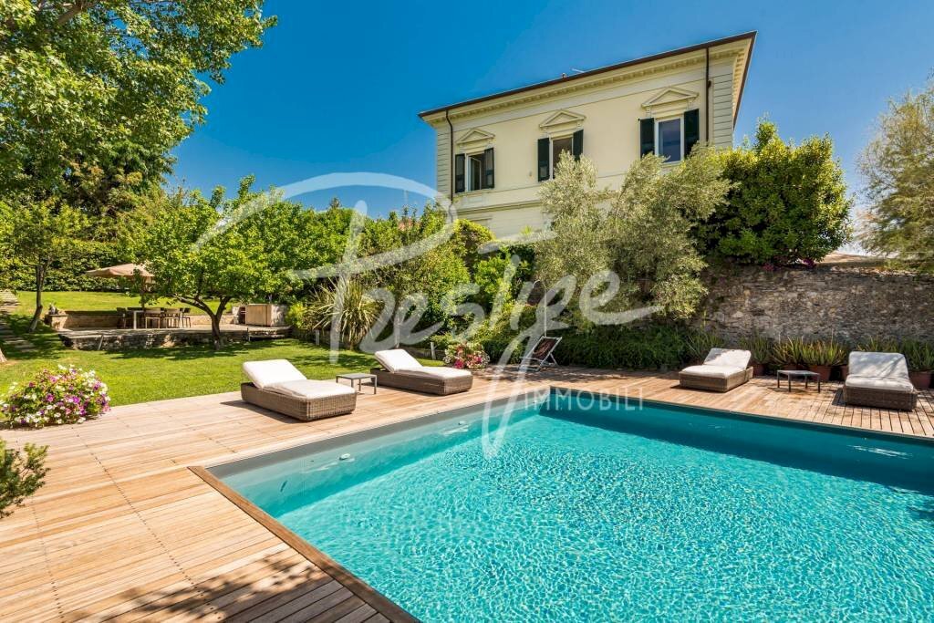 Piscina - Villa via San Francesco d'Assisi, 7, La Spezia - photo 1