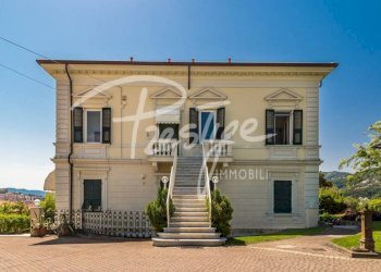 Facciata - Villa via San Francesco d'Assisi, 7, La Spezia - photo 38