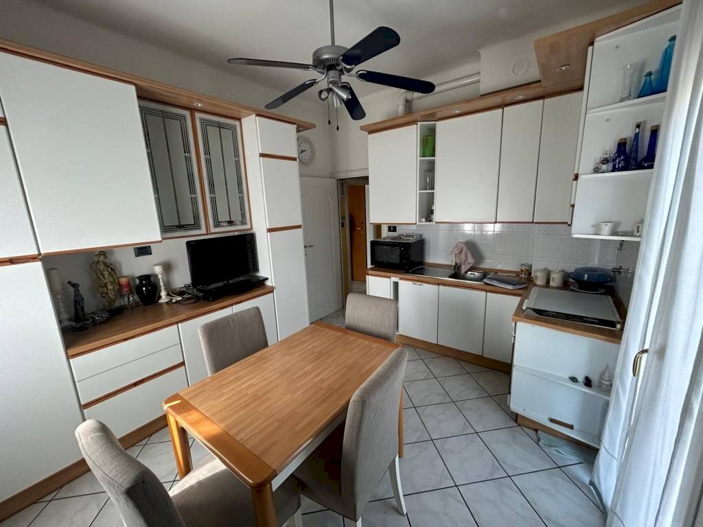 Cucina - Three-room apartment via Gaspare Tagliacozzi, Bologna (neighborhood Colli) - photo 1