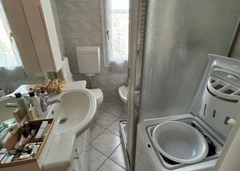 Bagno - Three-room apartment via Gaspare Tagliacozzi, Bologna (neighborhood Colli) - photo 9