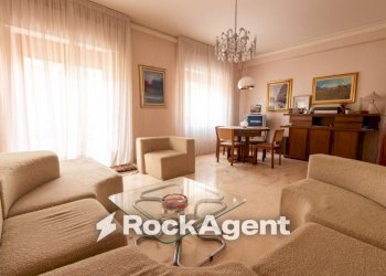 Salone - Apartment via Eugenio de Riso, 77, Catanzaro - photo 2