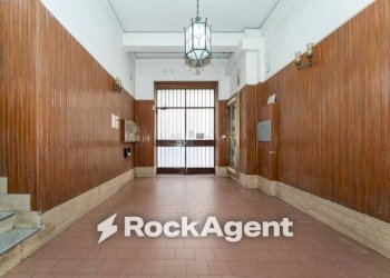 Interno palazzo - Two-room apartment via Gaetano Donizetti, 81, Catania - photo 5