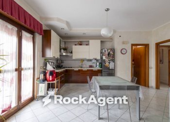 Cucina - Four-room apartment via Alessi di Turio, 8, Catanzaro - photo 6