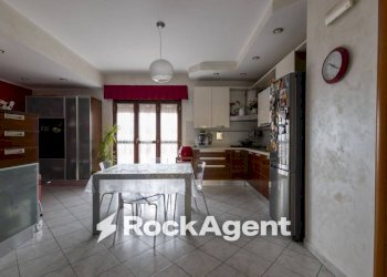 Cucina - Four-room apartment via Alessi di Turio, 8, Catanzaro - photo 8