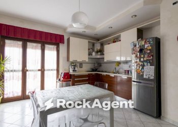 Cucina - Four-room apartment via Alessi di Turio, 8, Catanzaro - photo 9