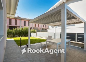 Terrazzo - Villa via San Carlo, 13, Cologno al Serio - foto 32