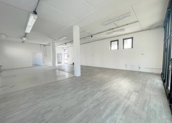 Interno non residenziale - Warehouse via Giovanni Pascoli, Trescore Balneario - photo 12