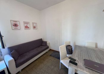 soggiorno/camera - Trilocale via Libia, Bologna (zona San Donato) - foto 2
