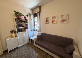 soggiorno/camera - Trilocale via Libia, Bologna (zona San Donato) - foto 4