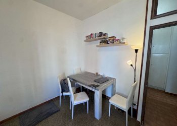 soggiorno/camera - Trilocale via Libia, Bologna (zona San Donato) - foto 5