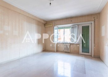Salone - Trilocale via Val di Cogne, 22, Roma - foto 3