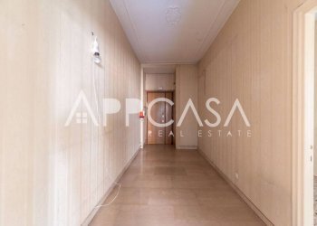 Interno palazzo - Trilocale via Val di Cogne, 22, Roma - foto 8