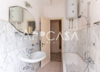 Bagno - Trilocale via Val di Cogne, 22, Roma - foto 24