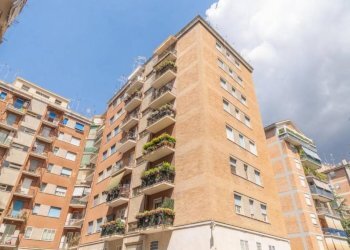 Facciata - Terreno non edificabile via Costantino, 37, Roma - foto 7