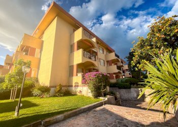 complesso - Quadrilocale Via Villebone 39, Diano Marina - foto 1