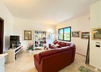 1 - Villa Via Boccaccio 150, Vernole - photo 2