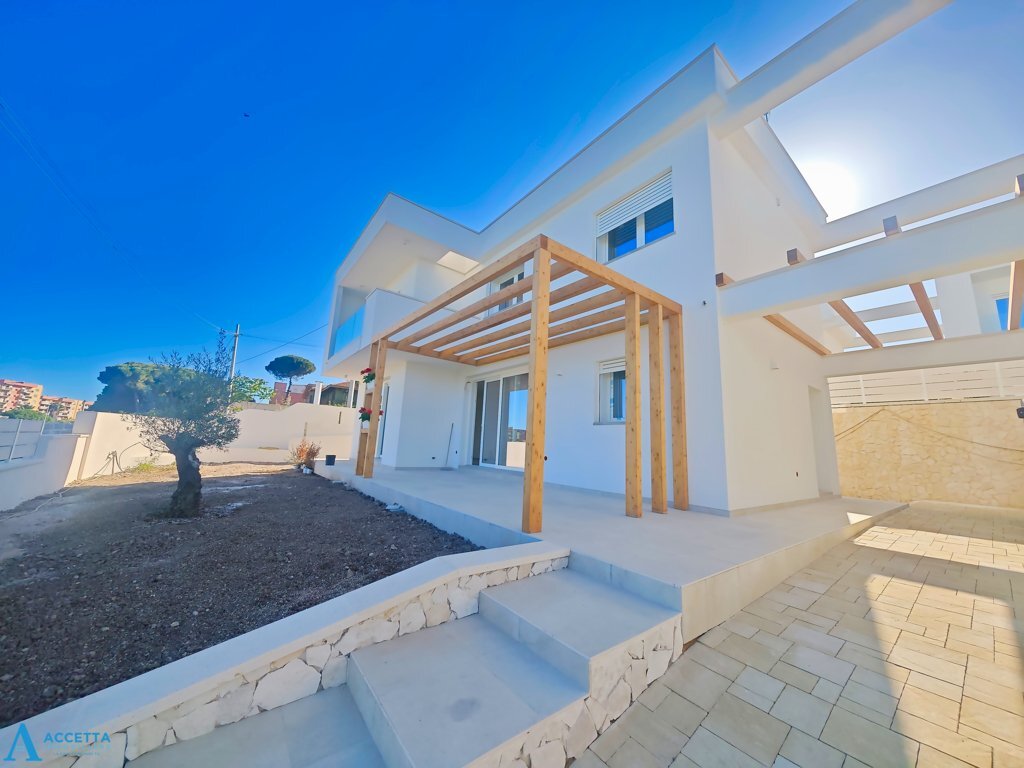 Giardino.jpg - Villa Via Azalee, Taranto - photo 3