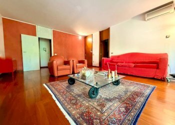 Four-room apartment hamlet Milano 3, Basiglio - photo 11
