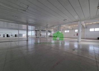 Shed via Mario Greppi, Cologno Monzese - photo 18