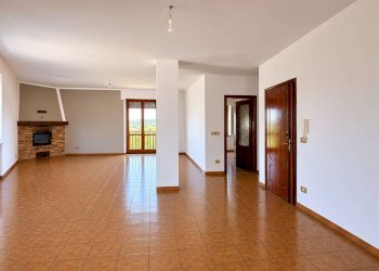 Three-room apartment Via Ramaudio, 6, Vinchio - photo 3