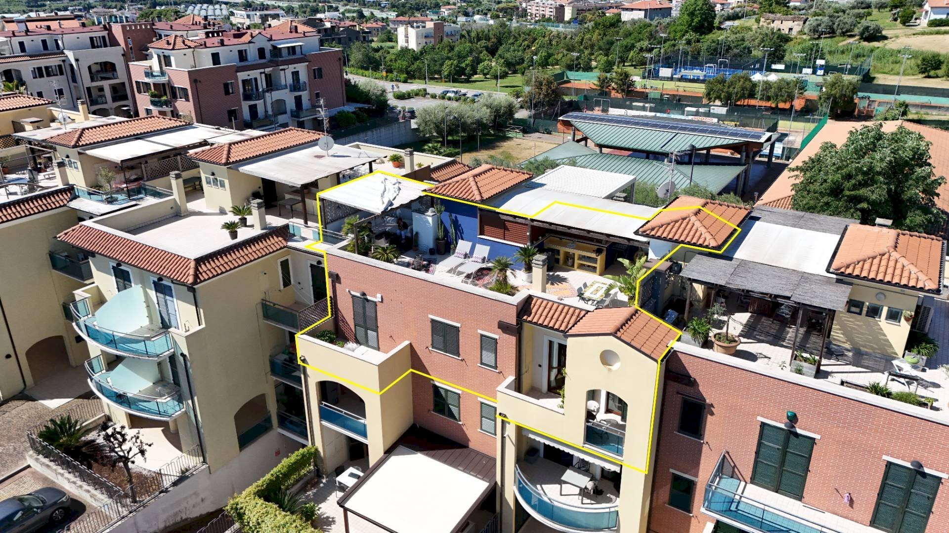 Foto 67 - Appartamento Via Francesco Cilea
 
143, Grottammare - planimetria 1