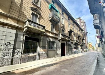 Edificio all\'aperto - Terreno non edificabile Via Tortona
20, Milano - foto 5
