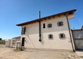 Facciata - Villa vicolo Ritana, 4, Carmagnola - foto 1