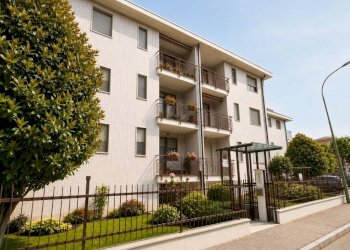 Facciata - Appartamento viale Signorini, 7, Villastellone - foto 1