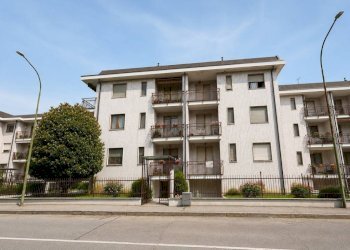 Facciata - Quadrilocale viale Signorini, 7, Villastellone - foto 2