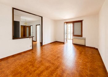Cucina - Appartamento viale Signorini, 7, Villastellone - foto 4