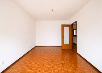 Camera da letto - Appartamento viale Signorini, 7, Villastellone - foto 12