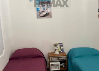 Camera / camera da letto - Four-room apartment via appia, Minturno - photo 4