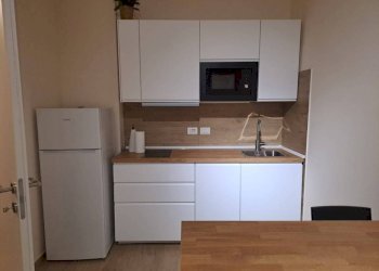 Cucina - Bilocale via San Felice, 94, Bologna (zona Centro Storico) - foto 5