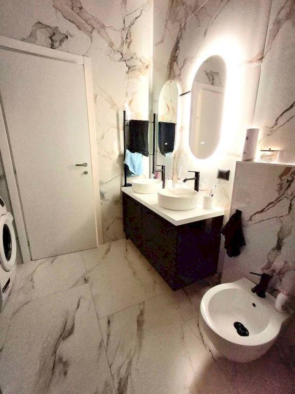 Bagno - Quadrilocale piazza Giuseppe Mazzini, 6, Carmagnola - foto 3